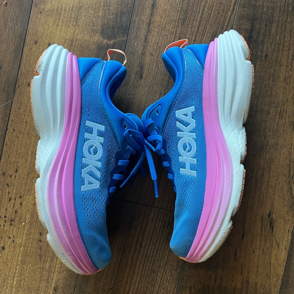 Hoka Bondi 8 Coastal sky size 7